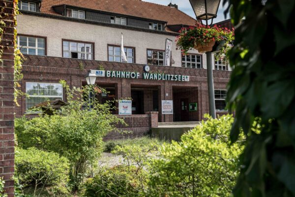 Bahnhof Wandlitzsee, Foto: Elena Koroleva, Lizenz: Tourismusverein Naturpark Barnim e. V.