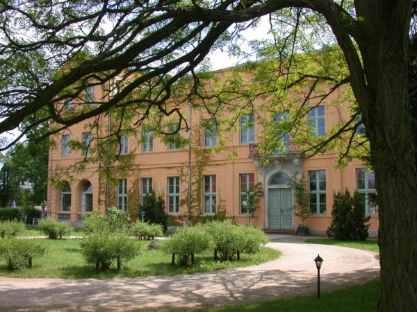 Schloss Ziethen - Front, Foto: Schloss Ziethen, Lizenz: Schloss Ziethen