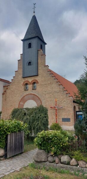 St. Konrad Kirche in Wandlitz, Foto: Lutz Lorenz, Lizenz: Tourismusverein Naturpark Barnim e. V.