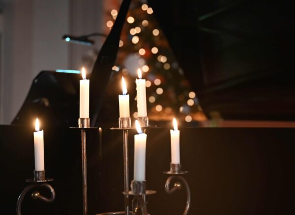 Klaviermusik im Kerzenschein, Foto: Kati Safarow, Lizenz: Kati Safarow