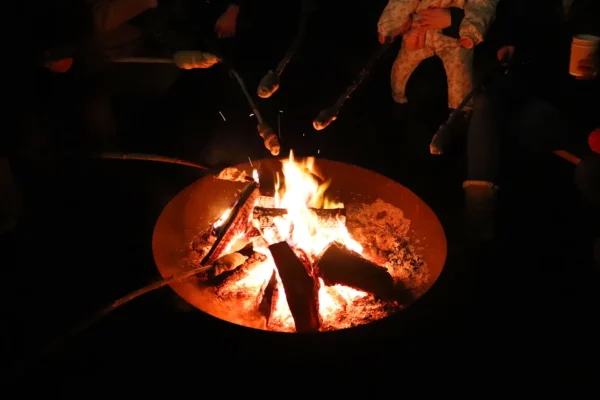 Stockbrot beim Weihnachtsmarkt Oranienburg